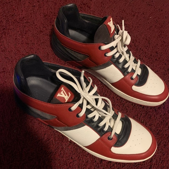 Louis Vuitton 9 1/2